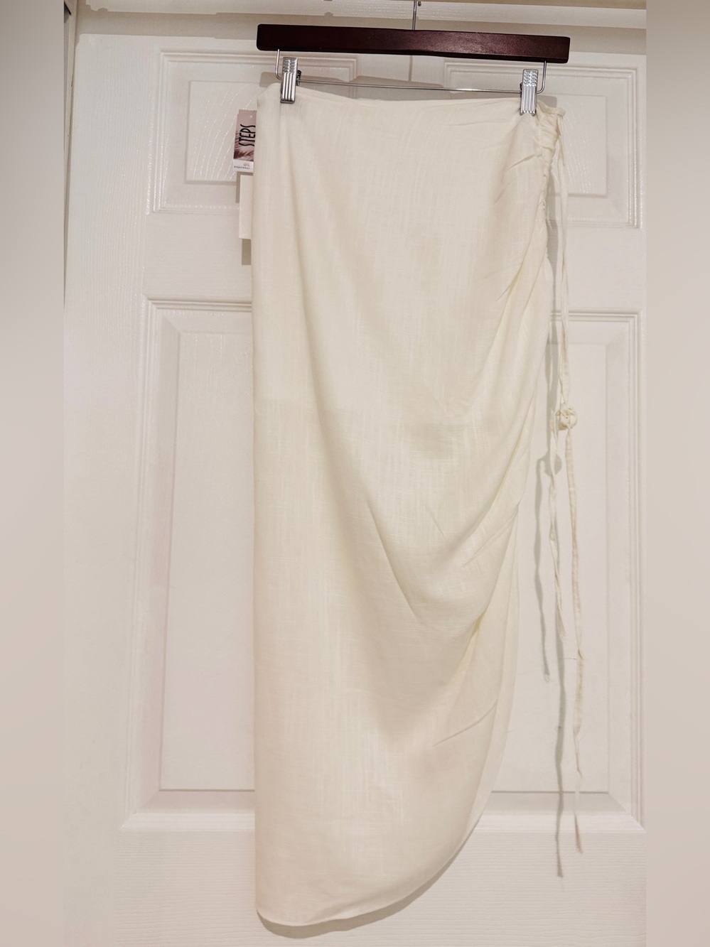 Vine Tree Asymmetrical White Drawstring Side-Ruched Skirt